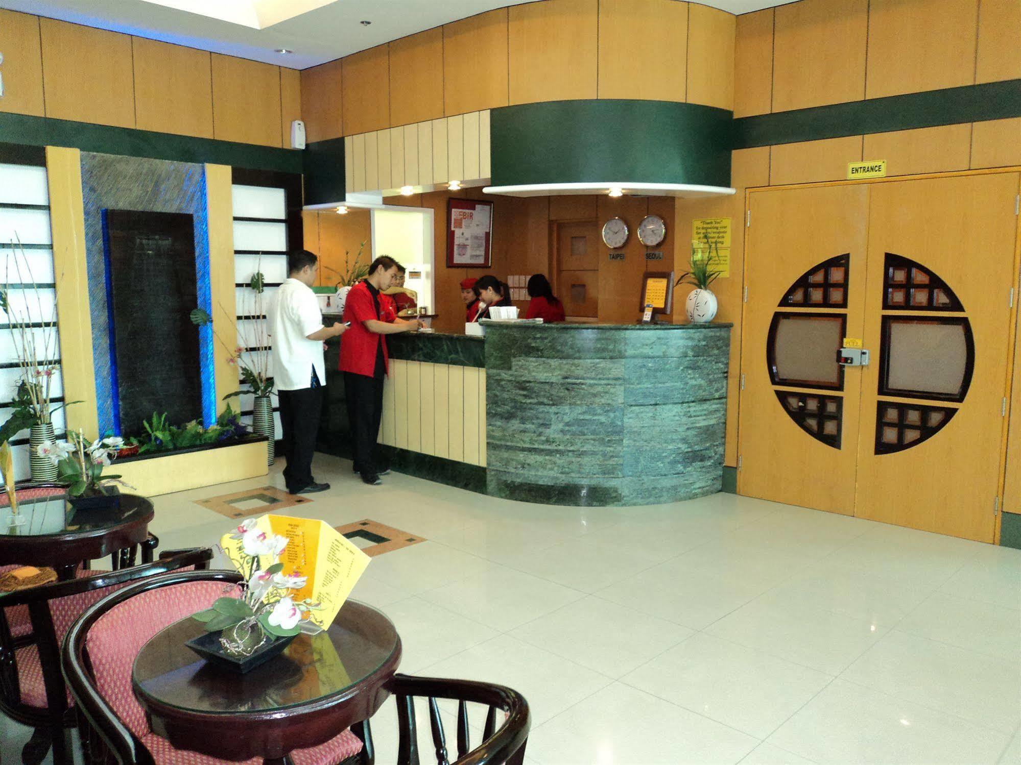 Hotel Sogo Cabanatuan Exterior photo